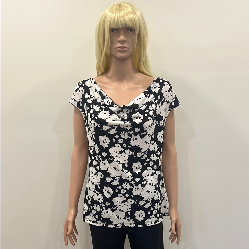 Black and White Cap Sleeve Floral Blouse